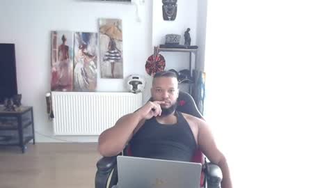 Snapshot of 0_kingsley chatting on 07-04-26, 12:33 Kingsley online show from 07-04-26, 12:33
