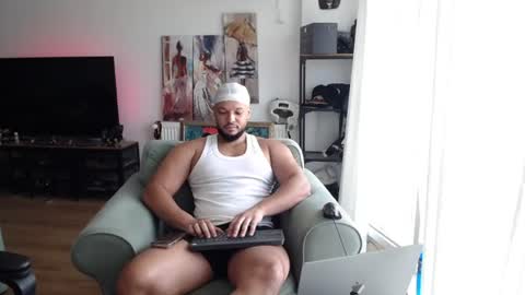Snapshot of 0_kingsley chatting on 07-15-26, 02:33 Kingsley online show from 07-15-26, 02:33