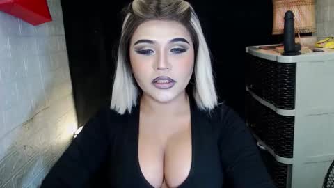 Snapshot of 12inchsexyanacodats chatting on 02-14-26, 11:23 sexy kia online show from 02-14-26, 11:23