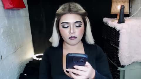 Snapshot of 12inchsexyanacodats chatting on 02-25-26, 01:37 sexy kia online show from 02-25-26, 01:37