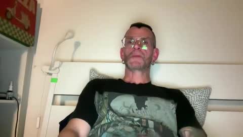 J online show from 05-16-26, 09:46