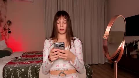 Lily 3 online show from 01-16-26, 07:29