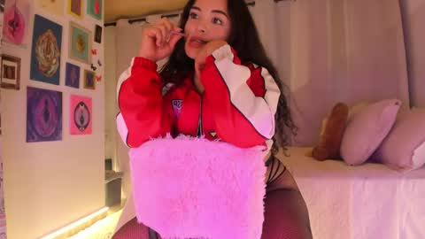 laiaa rivas online show from 05-30-26, 02:30