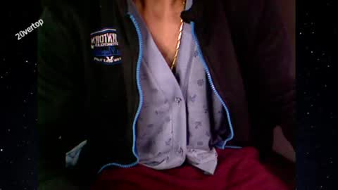 Snapshot of 20vertop chatting on 06-11-26, 12:32 20vertop online show from 06-11-26, 12:32
