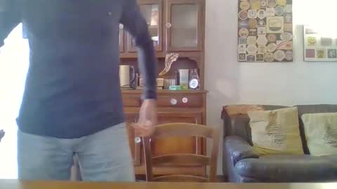 22esserre online show from 03-19-26, 02:21