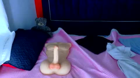 Isabella online show from 04-01-26, 01:41