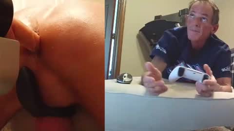 Snapshot of 2tiredoftoys chatting on 07-17-26, 01:56 2tiredoftoys online show from 07-17-26, 01:56