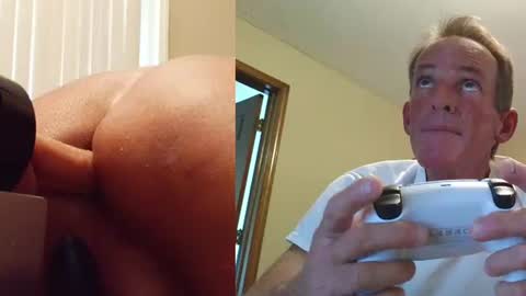 Snapshot of 2tiredoftoys chatting on 07-19-26, 01:09 2tiredoftoys online show from 07-19-26, 01:09