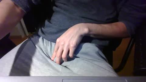 Snapshot of 3stepsaheadd chatting on 03-08-25, 07:31 Steps online show from 03-08-25, 07:31