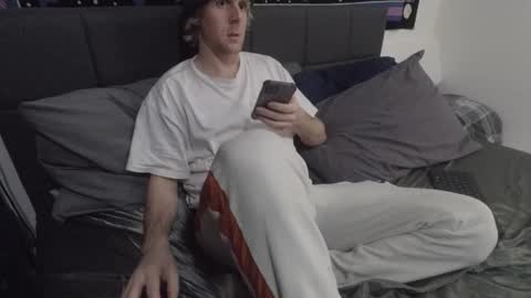 Snapshot of 420cumharder chatting on 02-04-25, 05:21 fun dude online show from 02-04-25, 05:21