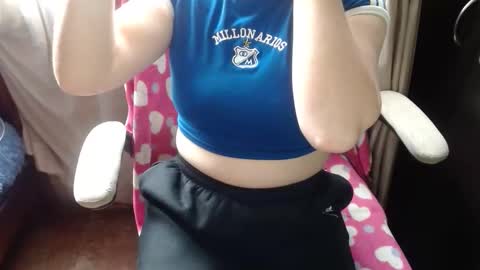 Snapshot of 666maskgirl chatting on 05-27-26, 05:10 SHANNON online show from 05-27-26, 05:10