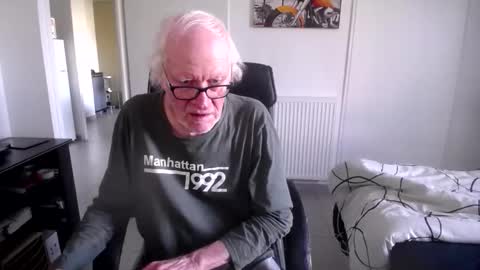 73yves online show from 05-08-26, 05:46
