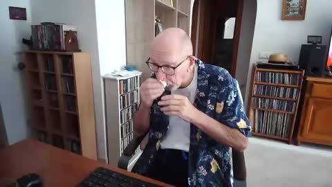  Papi  online show from 05-17-26, 09:17