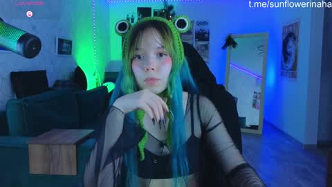 Cornelia and Dante online show from 12-18-24, 03:55