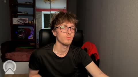 Phillip online show from 05-07-26, 03:45