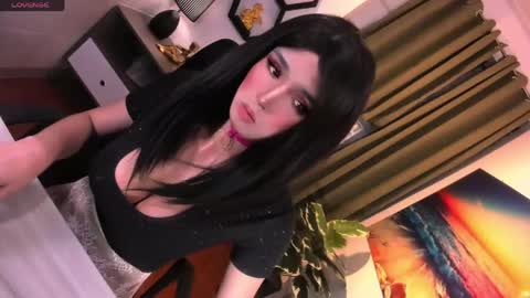Snapshot of 8inchabsoluteselfsucker chatting on 04-15-26, 08:10 Heaven online show from 04-15-26, 08:10