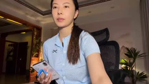 lily online show from 07-01-26, 02:40