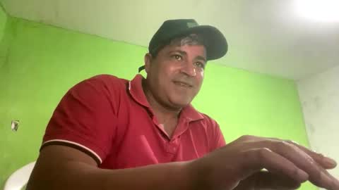 Snapshot of 9vinhocamshow chatting on 05-13-26, 12:08 9vinhocamshow online show from 05-13-26, 12:08