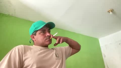 Snapshot of 9vinhocamshow chatting on 07-20-26, 11:45 9vinhocamshow online show from 07-20-26, 11:45