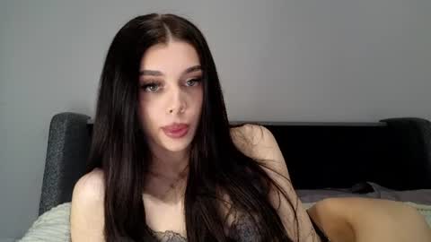 Snapshot of 9west chatting on 06-15-26, 10:06 KARINA online show from 06-15-26, 10:06