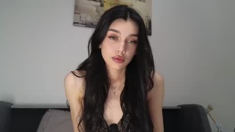 Snapshot of 9west chatting on 06-29-26, 01:33 KARINA online show from 06-29-26, 01:33