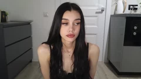 Snapshot of 9west chatting on 07-16-26, 09:48 KARINA online show from 07-16-26, 09:48