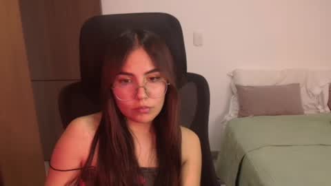 Snapshot of _abbyyyy_ chatting on 06-12-26, 06:07 abby 3 online show from 06-12-26, 06:07