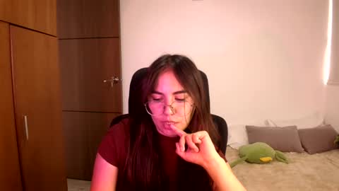 Snapshot of _abbyyyy_ chatting on 07-17-26, 04:45 abby 3 online show from 07-17-26, 04:45