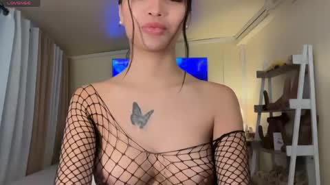 Snapshot of _agatha69_ chatting on 06-07-26, 02:27 agatha online show from 06-07-26, 02:27