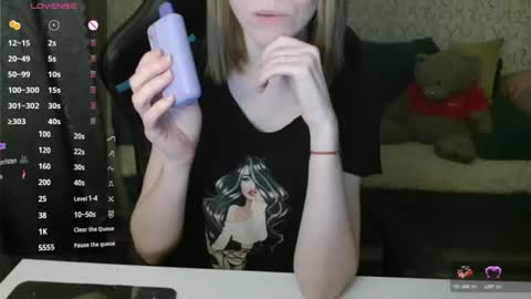 Snapshot of _alicecullen_ chatting on 11-30-25, 03:27 AliceCullen online show from 11-30-25, 03:27