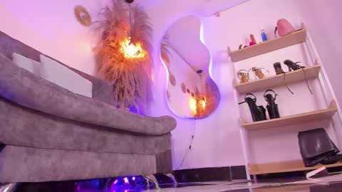 Snapshot of _ambarrose chatting on 05-11-26, 04:04 Ambar online show from 05-11-26, 04:04