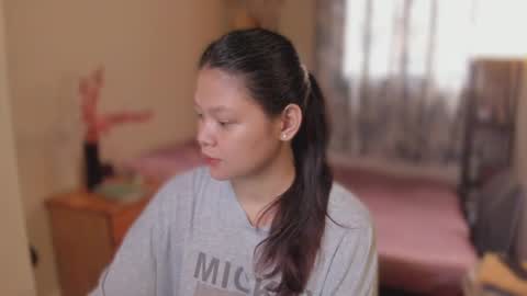 annie . online show from 05-14-26, 04:41