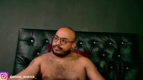 Snapshot of _annie_andrick_ chatting on 01-12-26, 01:49 Annie Andrick online show from 01-12-26, 01:49