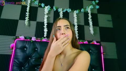 Snapshot of _annie_andrick_ chatting on 02-12-26, 01:17 Annie Andrick online show from 02-12-26, 01:17