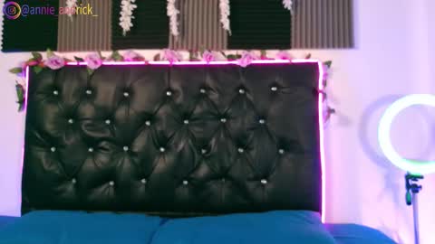 Snapshot of _annie_andrick_ chatting on 03-04-26, 01:28 Annie Andrick online show from 03-04-26, 01:28