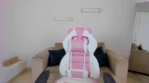    online show from 01-14-26, 12:33