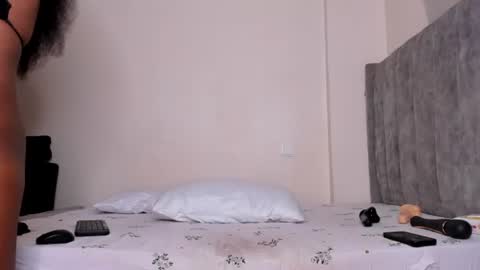 Ariah independent model online show from 06-27-26, 04:39