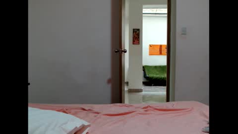 atenea online show from 02-04-26, 02:01