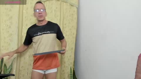 Snapshot of _axelking1_ chatting on 06-03-26, 11:02 Axel online show from 06-03-26, 11:02