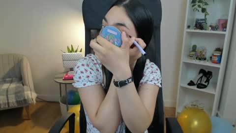Bella Evans online show from 05-22-26, 05:03