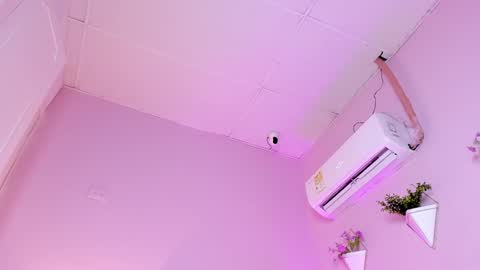 Hi guys i am Bianca  online show from 02-06-25, 05:40