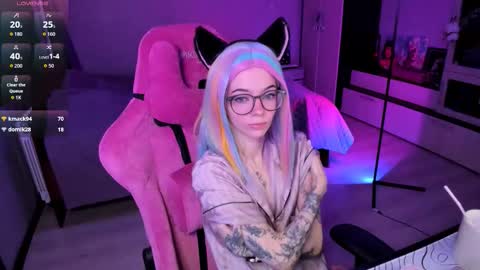 Olivia Subscribe to my Fansly -   online show from 10-18-25, 11:05