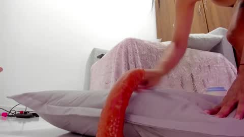 Candy online show from 03-04-26, 07:53