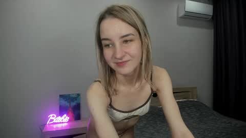 Snapshot of _candybb chatting on 04-14-26, 09:10 online show from 04-14-26, 09:10