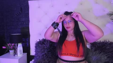 Snapshot of _carolinee_sweet chatting on 01-08-25, 06:20 Caroline Sweet online show from 01-08-25, 06:20