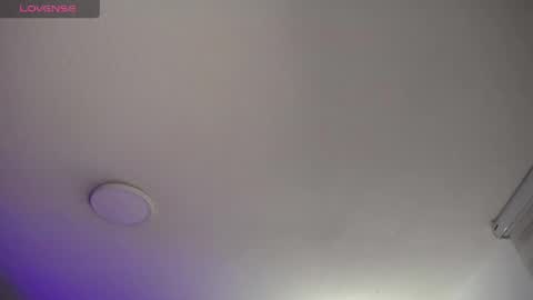 Snapshot of _charlotte_collins_ chatting on 06-08-26, 03:12 _charlotte_collins_ online show from 06-08-26, 03:12