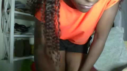 clara online show from 02-13-26, 07:15