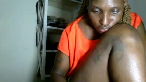 clara online show from 05-13-26, 07:39