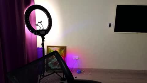 D online show from 12-21-25, 06:37