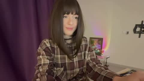 Snapshot of _comefeelme_ chatting on 06-18-26, 05:41 D online show from 06-18-26, 05:41